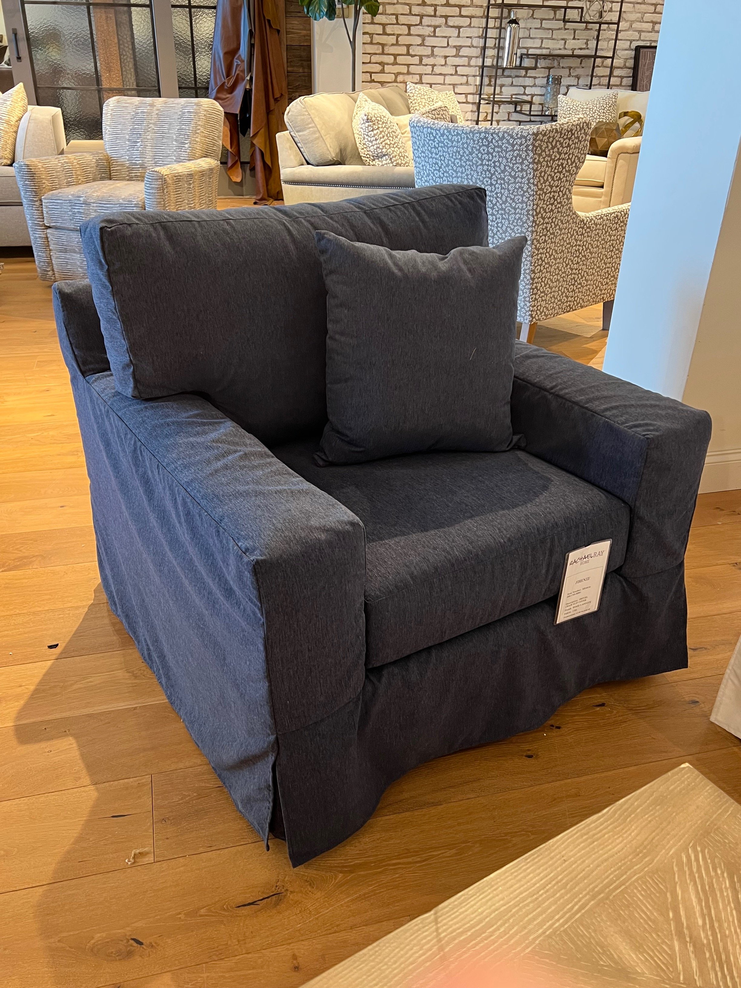 DownloadFullSizeImage?name=FIRENZE%20CHAIR%20RR4010%201723.png&nameSignature=968d9a8ab24624bcc4c6f55b725f1d4a2e1b7038d5a89b4&root_link_id=46318656&desc=FIRENZE%20RR4010%201723%20M002