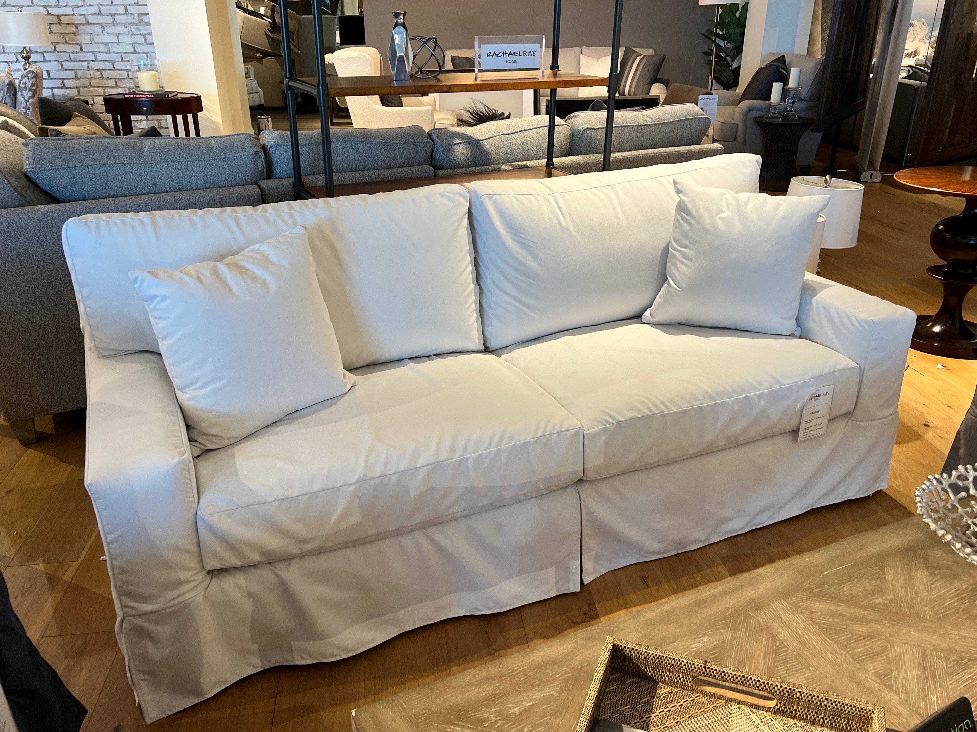 DownloadFullSizeImage?name=FIRENZE%20SOFA%20RR4010%201724.png&nameSignature=ab8dbb471f7a9bd128430ce422ed4f99920d5b51fc7b94&root_link_id=46318656&desc=FIRENZE%20RR4010%201724%20M002